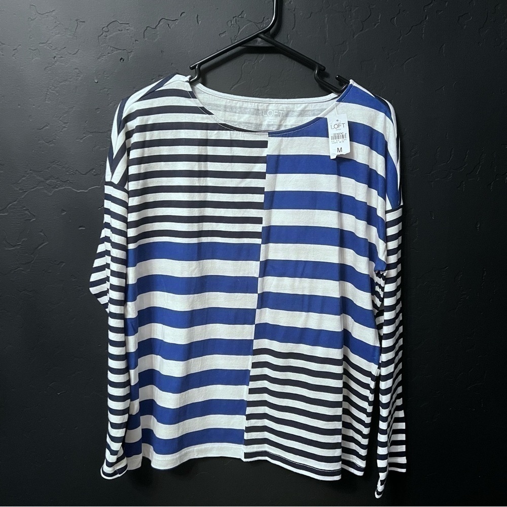 NWT LOFT Blue Striped Long Sleeve Cotton
Tee Size: M